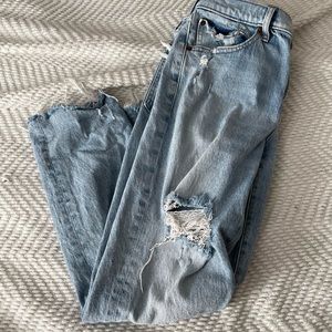 Abercrombie & fitch mid rise boyfriend jeans